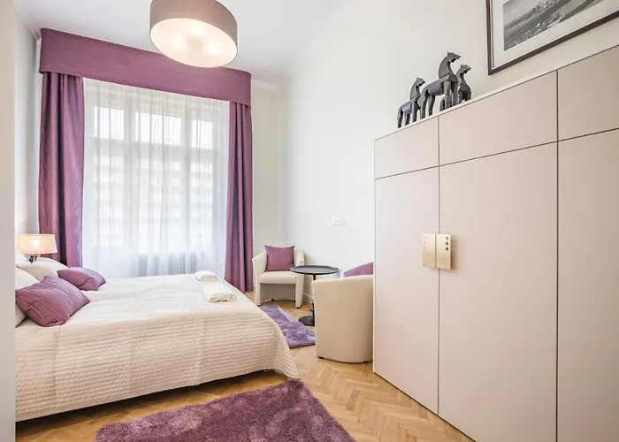 Modernized Unique Huge On 135sqm Apartmán