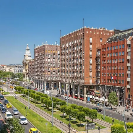 Апартаменты Modernized Unique Huge On 135sqm Будапешт