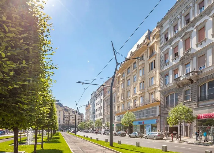 Modernized Unique Huge On 135sqm Appartement